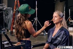 Original 2999 px/ 2000 px