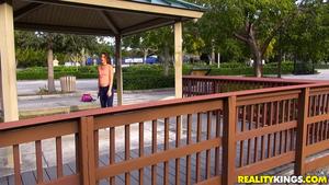 Original 1920 px/ 1080 px