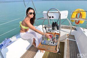 Original 1600 px/ 1067 px