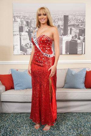 Brazzers Athena Palomino - The Pageant Queen 200x 2493x1663 06-14-2018