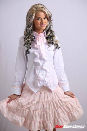 Original 683 px/ 1024 px