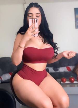 Original 922 px/ 1280 px