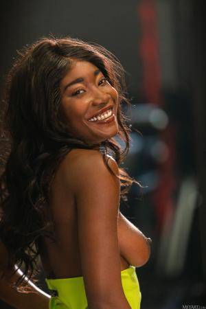 Original 4480 px/ 6720 px