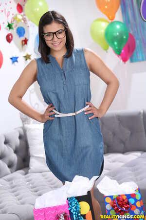 #RealityKings Graduation Party Violet Starr , Mindi Mink