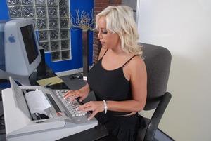 Original 1600 px/ 1071 px