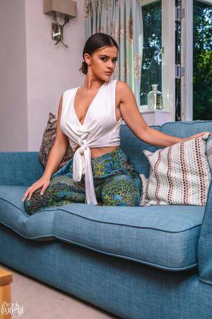 Original 3000 px/ 4500 px