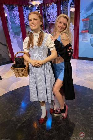 Original 2000 px/ 3000 px