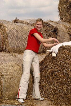 Original 682 px/ 1024 px