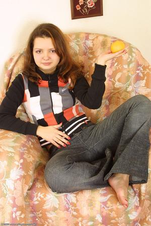 Original 682 px/ 1024 px