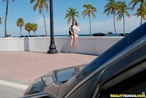 Original 900 px/ 603 px