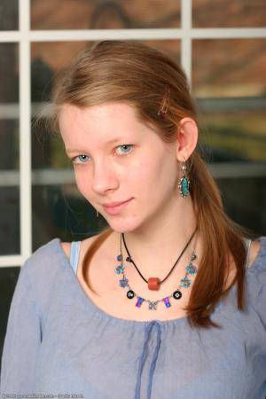 Original 682 px/ 1024 px