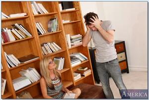 Original 850 px/ 572 px