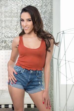 Original 3840 px/ 5760 px