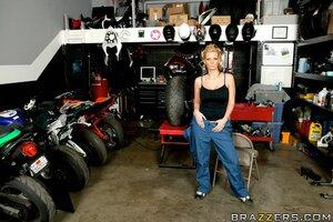 Original 900 px/ 599 px