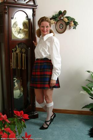 Original 682 px/ 1024 px