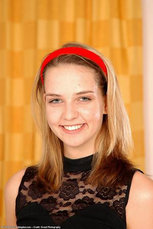 Original 682 px/ 1024 px