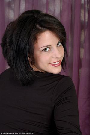 Original 681 px/ 1024 px