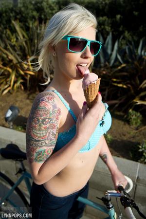 Original 667 px/ 1000 px