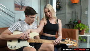 Original 2500 px/ 1406 px