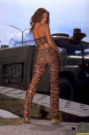 Original 677 px/ 1024 px