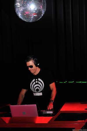 Original 1663 px/ 2495 px