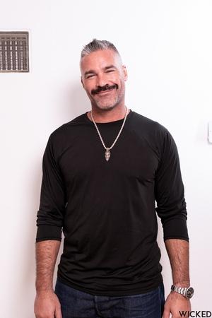 Original 1280 px/ 1920 px