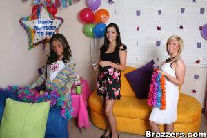 Original 900 px/ 600 px