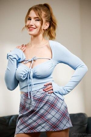 Original 1280 px/ 1919 px