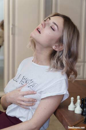 Original 4000 px/ 6000 px