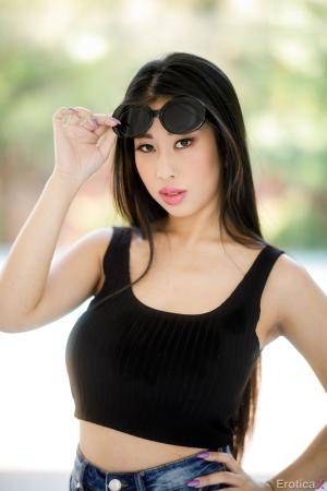 Original 2560 px/ 3840 px