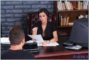 Original 850 px/ 573 px