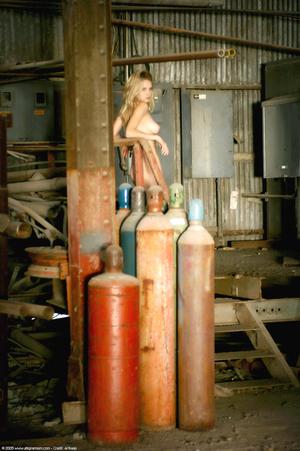 Original 1021 px/ 1536 px