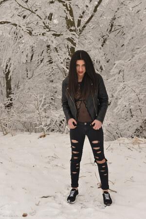 #SilverMoon Teia Snow