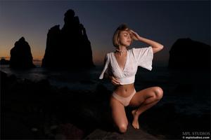 Original 2000 px/ 1334 px