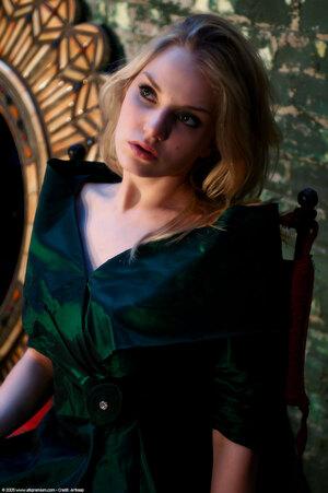 Original 1021 px/ 1536 px