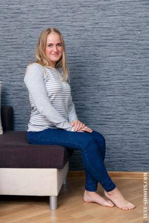 Original 854 px/ 1280 px