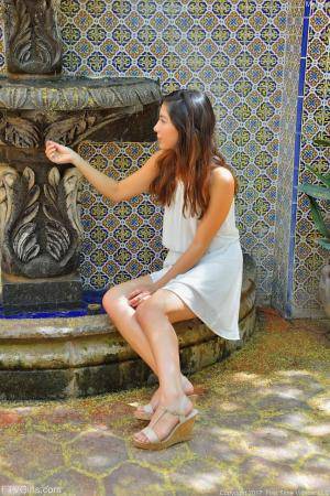 Original 852 px/ 1280 px