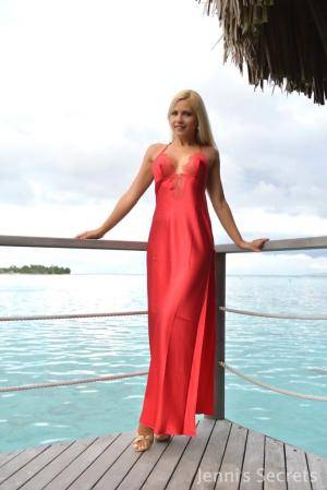 Original 683 px/ 1023 px