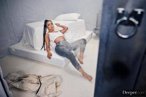 Original 2999 px/ 2000 px