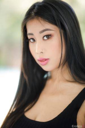 Jade Kush - Surfs Up