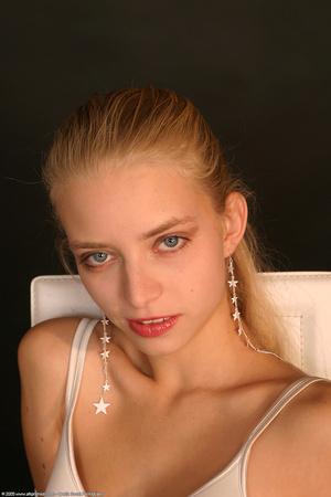 Original 1023 px/ 1536 px