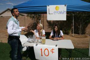 Original 900 px/ 600 px