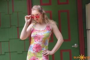 Original 980 px/ 653 px