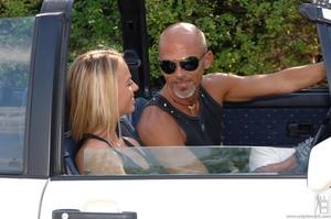 Original 2000 px/ 1328 px