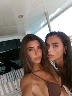 Original 640 px/ 853 px