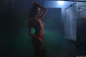 Original 2495 px/ 1663 px