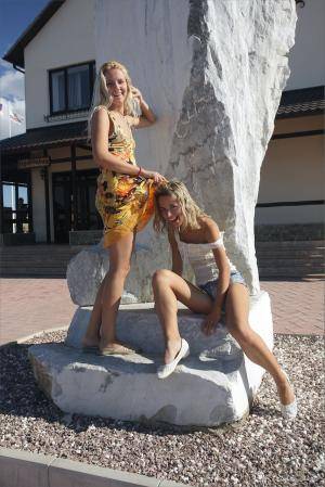 Original 854 px/ 1280 px