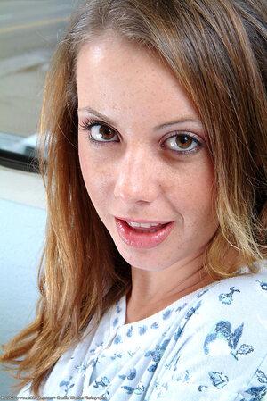 Original 684 px/ 1024 px