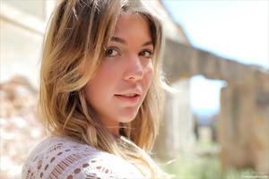 Original 3000 px/ 2001 px