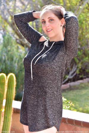 Original 852 px/ 1280 px